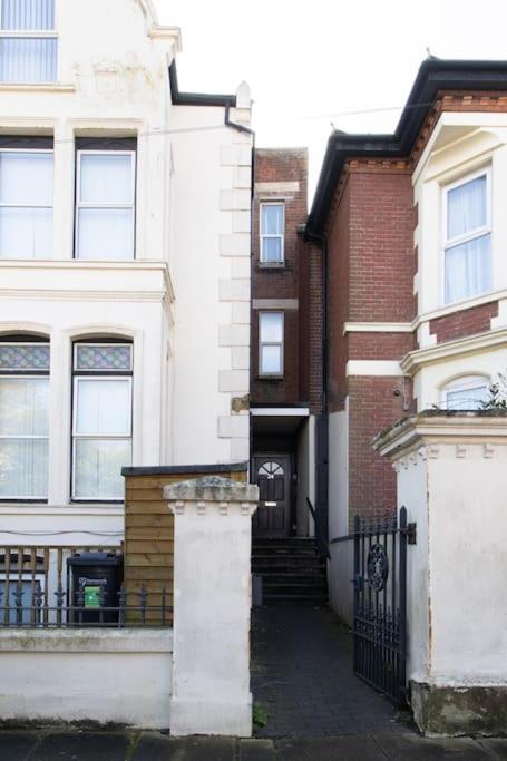 Open Mind Property - Ensuite Studio In Southsea Portsmouth Exterior foto